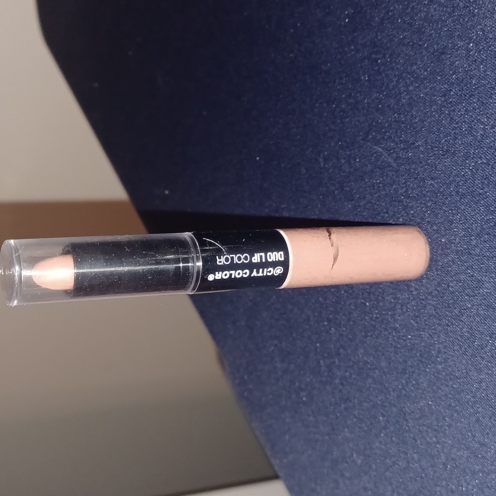 Makeup Assortment - Picture 9 of 9